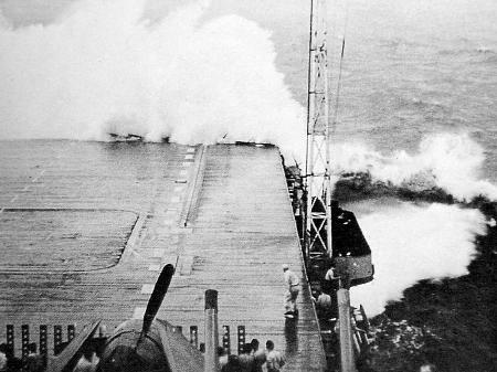 USS Hornet WW2